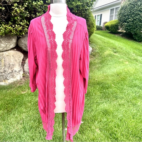 ROAMAN's Plus Size Crochet Trim Cardigan - Picture 5 of 16